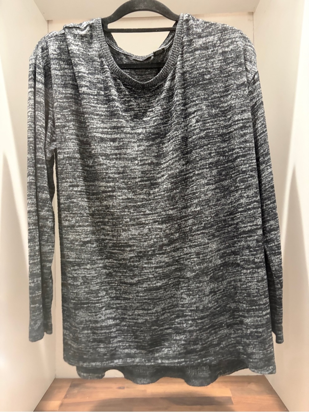 Tahari Long Sleeve Heathered Knit tunic Sweater - Black/Grey